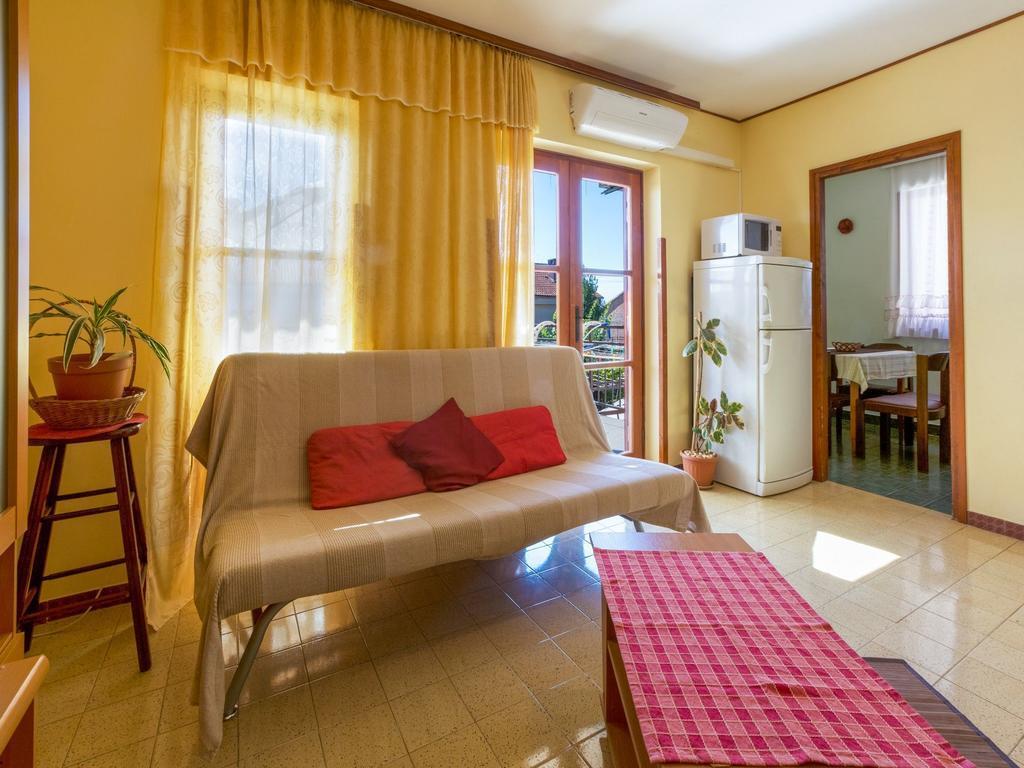 Apartment Snjezana 德拉马利 外观 照片